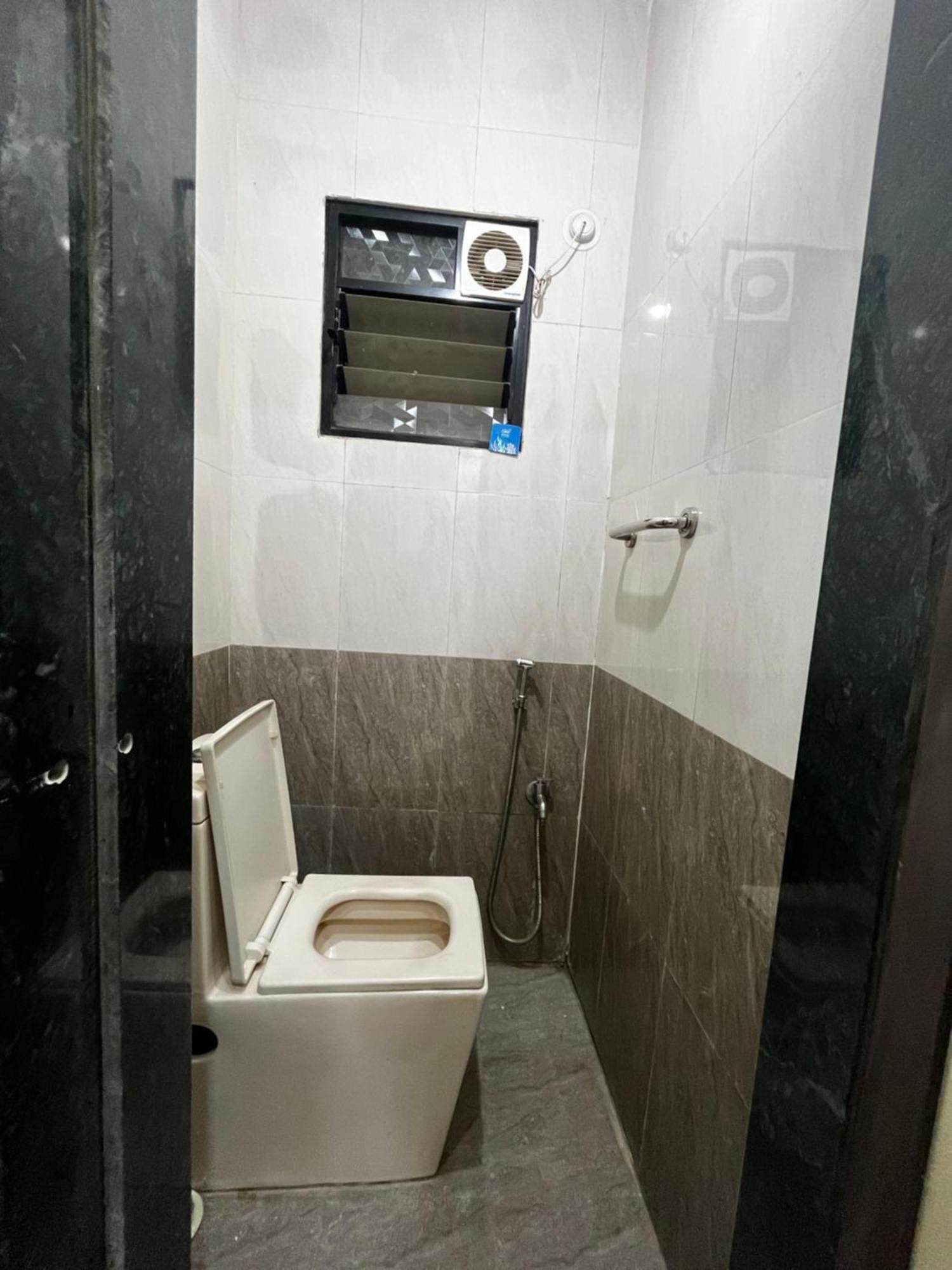 1bhk Padma Gulab Apartment *