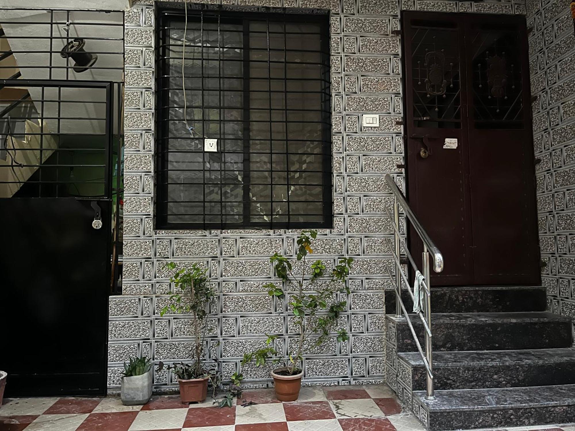 1bhk Padma Gulab Apartment
